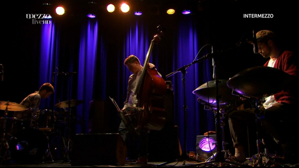 Portico Quartet - Knee-Deep In The North Sea =HD= смотреть онлайн