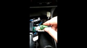 Как поменять лампочку подсветки прикуривателя