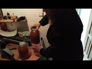 Как перевозить мёд в стеклянной таре