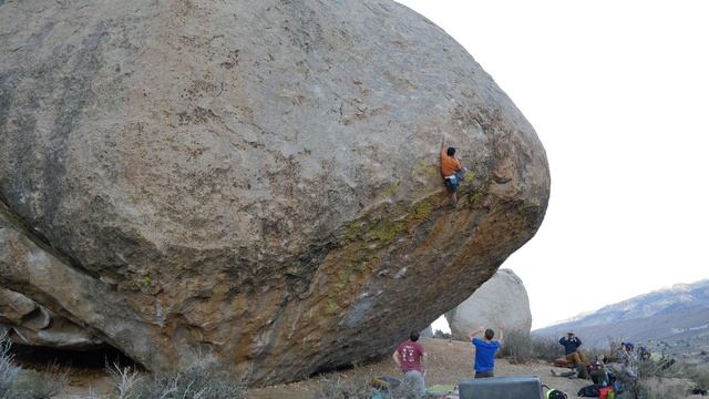 Bishop Bouldering: Evilution Direct (V11) смотреть онлайн