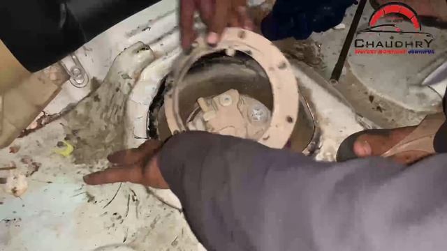 P1604: Toyota GLi Break Rotor Tool | Fuel Filer Change | Break Pads Change |Chaudhry Motors Worksho смотреть онлайн