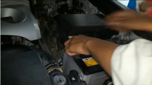 How to replace battery lexus lx 570,របៀបប្តូរអាគុយ lexus 570 speak khmer, смотреть онлайн