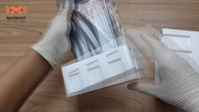 Behringer Minimic MIC800 Ламповый микрофонный линейный предусилитель смотреть онлайн