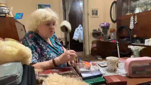 АНДРЕЙ ОБЩАЕТСЯ С БАБУШКОЙ СОНИ - RudySayuki, Follentass