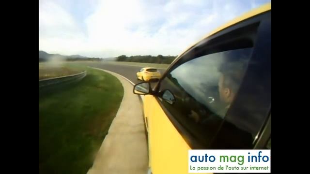 ESSAI RENAULT MEGANE 3 RS RENAULT SPORT CIRCUIT RONDA смотреть онлайн