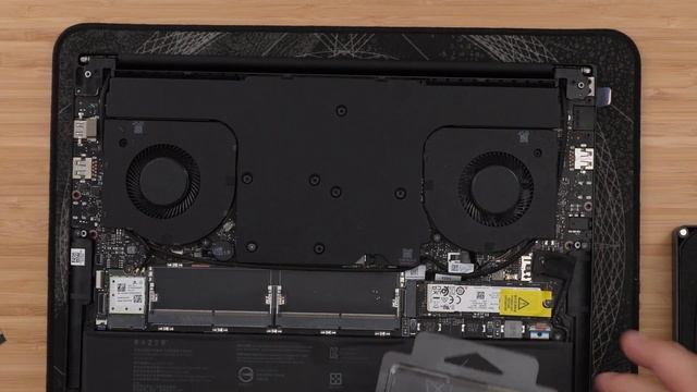 Maxing out the Razer Blade 14 (4tb Fast SSD and 64gb 5600mhz RAM Upgrade) смотреть онлайн