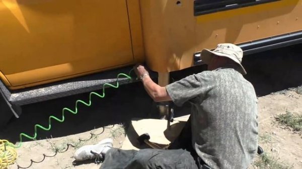School Bus Conversion Build Extended Footage *Loud Noises Warning*