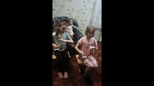 Песня Катюша игра на ложках смотреть онлайн