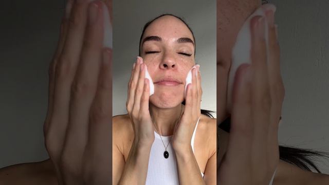 Revitalize Your Eyes with NOVEHA's Eyelid Foaming Cleanser: A Review for Blepharitis Relief смотреть онлайн