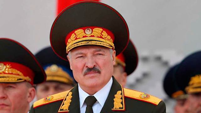 10 минут назад! В Лагеря – впервые Лукашенко поднял всех. Приказ стрелять – вместо СИЗО,началось! смотреть онлайн