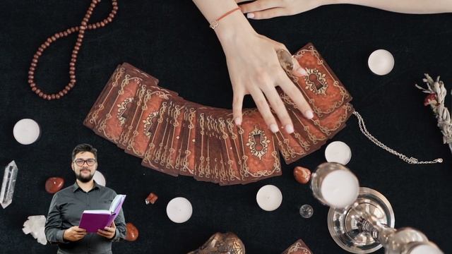 Лайфхак: Как научиться гадать на картах таро смотреть онлайн