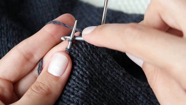 ОБРАБОТКА/ЗАКРЫТИЕ ПЕТЕЛЬ КРАЯ РУКАВА/НИЗА ИЗДЕЛИЯ С ПОМОЩЬЮ КРЮЧКА || НАЧНИ ВЯЗАТЬ! смотреть онлайн