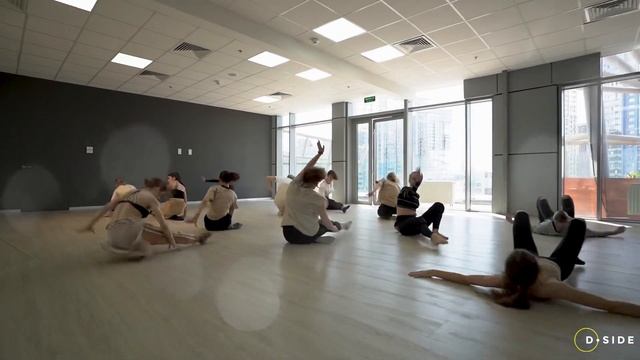 CONTEMPORARY | Thomas Mraz - Миллион | Sasha Galushko смотреть онлайн