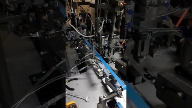 Испытания станка сварки ушной резинки для масок(2) смотреть онлайн