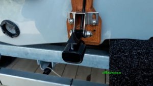 Самодельный кронштейн датчика эхолота на транец лодки РИБ «Baltic Boats«Аполлон 360.