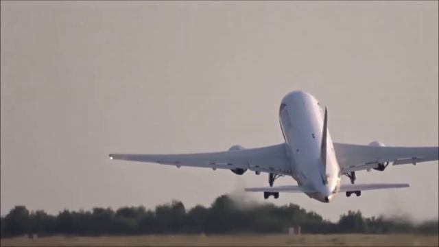 BOEING-Action at LIÈGE Airport - Planespotting at LGG (incl. 737, 747, 757, 767, 777) смотреть онлайн