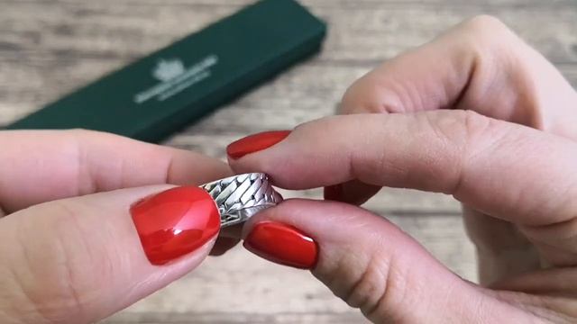 Серебряное кольцо «Паркет» смотреть онлайн