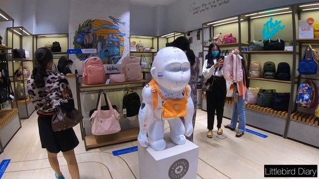 Littlebird พาช้อป EP5: เดินเล่นที่ King Power Duty Free รางน้ำ ดิวตี้ฟรีมีอะรขายบ้างนะ смотреть онлайн