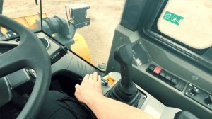 Фронтальный погрузчик XCMG LW300KN