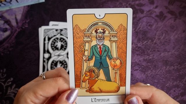 ?MES NOUVEAUX JEUX? TAROTS, ORACLES, LENORMANDS ? смотреть онлайн