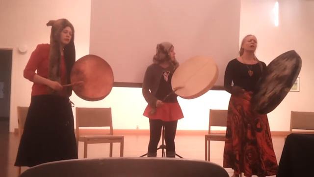 VIMMA 2014 - Joik by Sini, Elina and Elvi in AJHO, Joensuu смотреть онлайн