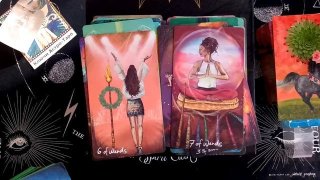 Таро Светлого Провидца / Light Seer's Tarot - Распаковка и Первое Впечатление смотреть онлайн