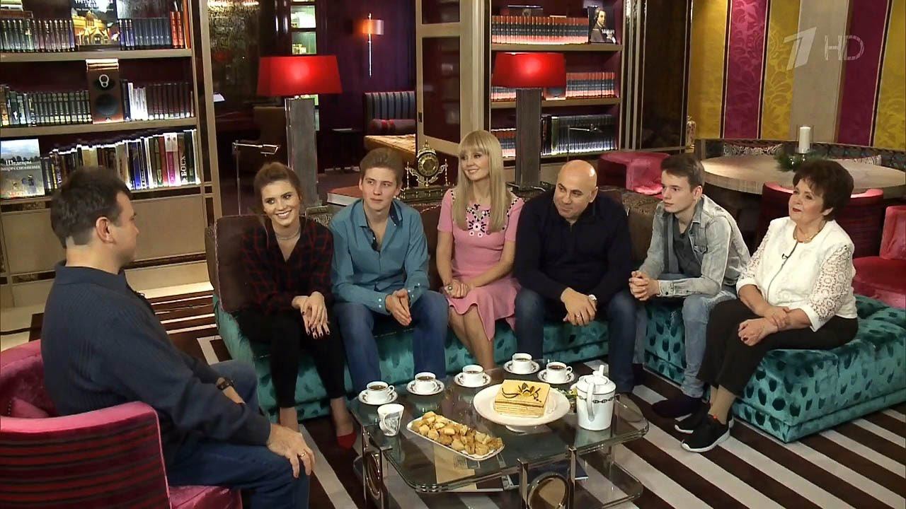 Валерия и Иосиф Пригожин - "Пока все дома" (выпуск от 25.12.2016) смотреть онлайн