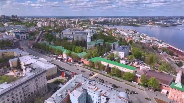 Сотрудники МЧС приняли участие в Параде Победы. смотреть онлайн