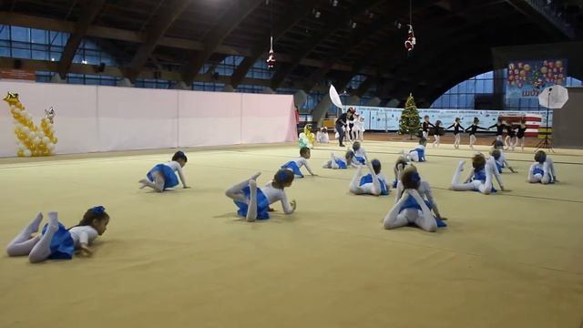 "Принцесса спорта, Зимняя сказка 2015" (ул. Калиновского 111) 21.12.2014 - 09.00 - 6 смотреть онлайн