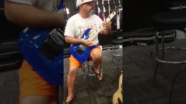 Paul Ramone at Guitar Center смотреть онлайн