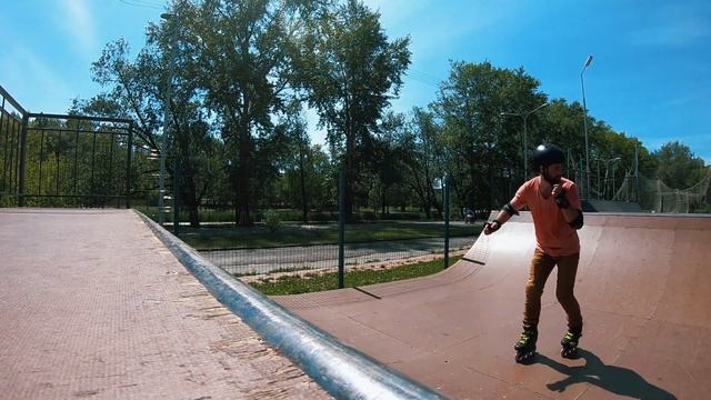 Ролики скейт парк. Часть 2. Обучение на роликах г.Курган 2019 смотреть онлайн