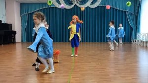 112 Пеппи длинный чулок