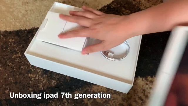 Unboxing Apple Ipad (2019) 7th generation-gold смотреть онлайн
