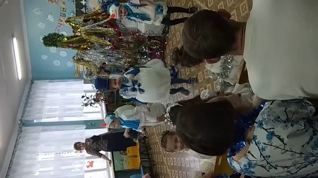 Танец снеговика! смотреть онлайн