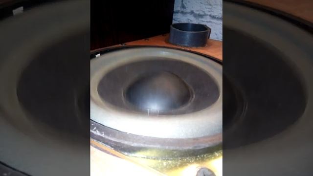 самодельный сабвуфер дома смотреть онлайн