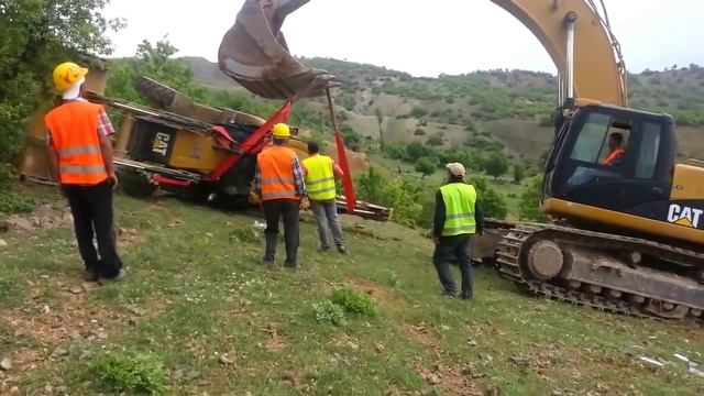 Потерялся экскаватор-погрузчик смотреть онлайн