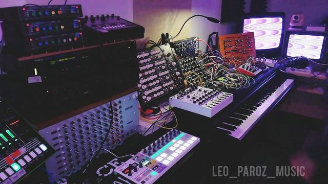 STUDIO SYNTH SESSION (MOOG 4x Mother32 1x Dfam) смотреть онлайн
