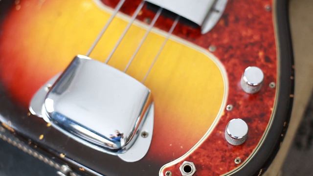 Vintage Fender Precision Bass (1964)-THE Bass Sound смотреть онлайн