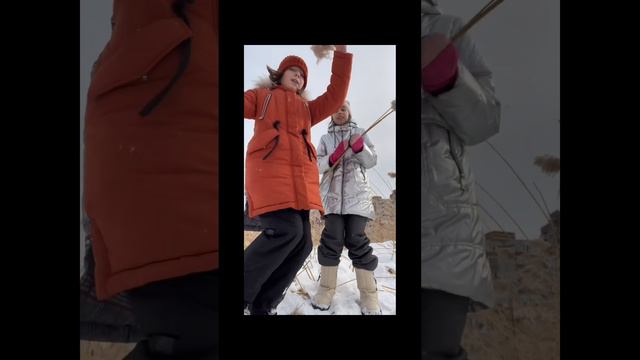ЧТО МОЖНО СДЕЛАТЬ С КАМЫШАМИ? В растение вселился демон? 👹 смотреть онлайн