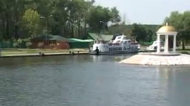 Пассажирские теплоходы "Вилия" и "Свислочь" смотреть онлайн