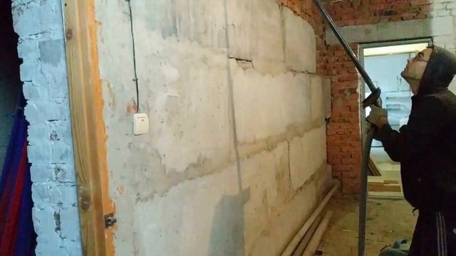 РЕМОНТ В УБИТОМ ДОМЕ ИЗ 90-Х ЗА КОПЕЙКИ! Нашли послания на стенах из прошлого! смотреть онлайн
