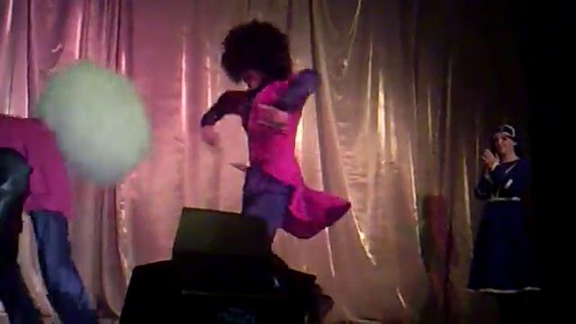 30032012020.mp4 Ансамбль"Оджах"-горский танец смотреть онлайн