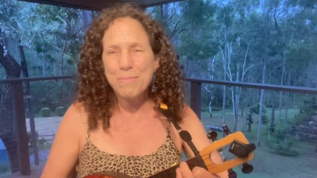 Chim Chim Cher-ee - Mary Poppins (ukulele cover) смотреть онлайн