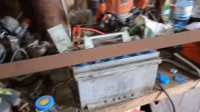 Как из не разборного аккумулятора сделать обслуживаемый. смотреть онлайн