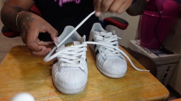 Best Way To Lace Up Shoes | How To Tie Adidas Superstars