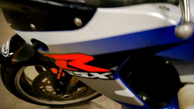 10RY, Suzuki GSX-R 1000 смотреть онлайн