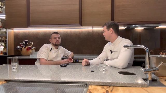 5-ти минутка. Стоит ли покупать повару дорогой инвентарь и спец. одежду? Выпуск №2 смотреть онлайн