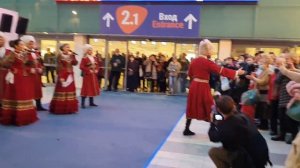 Московский казачий хор "Ты ж мене пидманула"