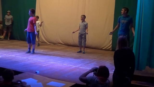 Салют 2016. 4 смена. В..., ну почти НD смотреть онлайн
