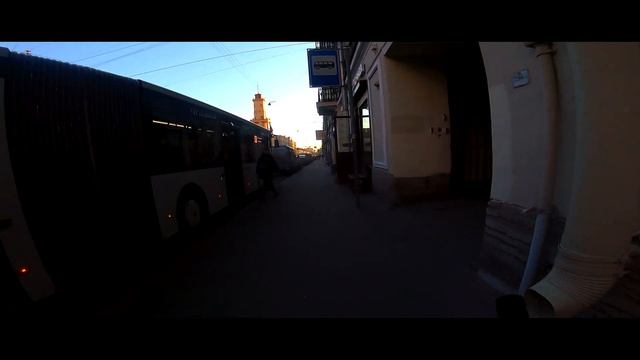 Санкт-Петербург в день Победы на велосипеде: центр, дворы и салюты | FIXED GEAR смотреть онлайн